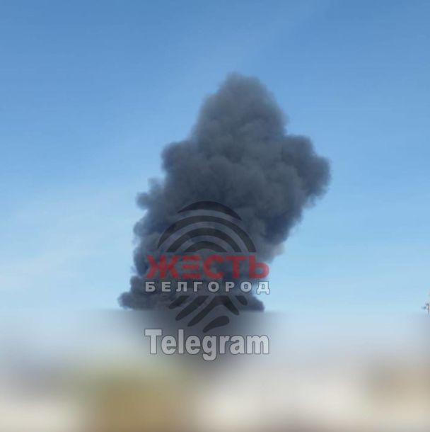 Пожар на Губкинской нефтебазе в Белгородской области/Фото: российские телеграм-каналы