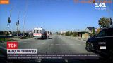 Новости Украины: карета скорой помощи сбила пешехода на зебре