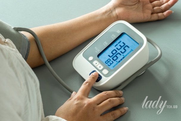 Врачи рассказали, как снизить давление без таблеток