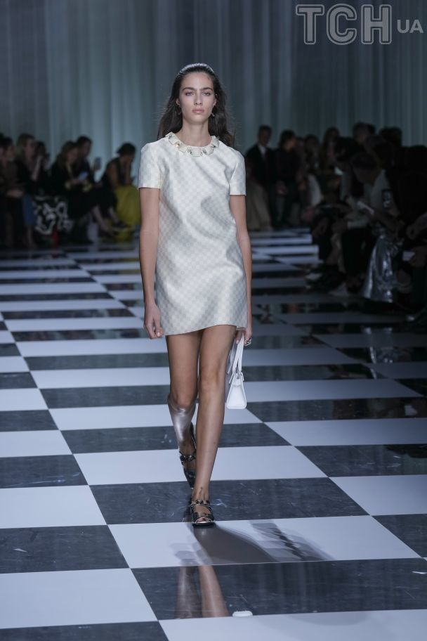 Показ Модного дома Versace весна-лето 2024 / © Associated Press