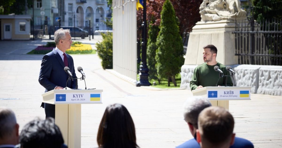 Володимир Зеленський зустрівся з Єнсом Столтенбергом у Києві