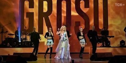 Предложение руки и сердца прямо на сцене и слезы Алины Гросу: как прошел концерт артистки в Киеве