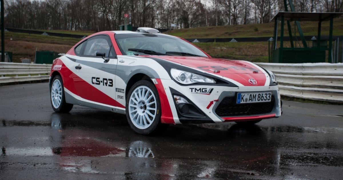 Toyota представила раллийное купе GT86
