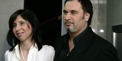 Экс-жена Валерия Меладзе рассказала, общаются ли дочери певца с Альбиной Джанабаевой
