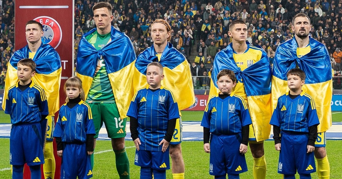 Збірна України з футболу