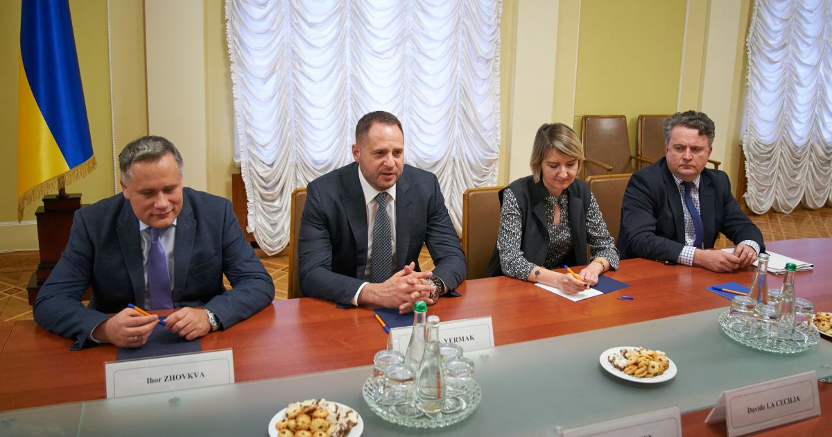 Єрмак зустрівся з керівниками дипмісій країн G7: про що говорили