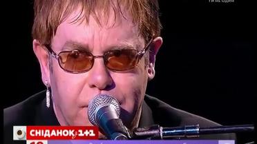 Елтона Джона назвали найбільшим добродієм Великобританії