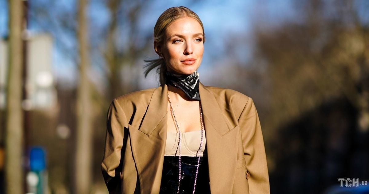 Як носити хустку: чотири стильні ідеї