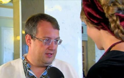 Геращенко рассказал Осадчей, как меняет памперсы маленькой дочери