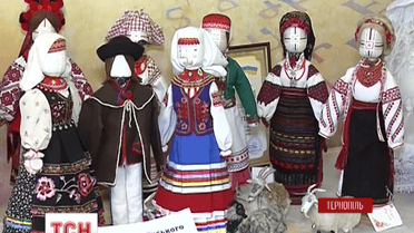 Унікальна виставка українських ляльок відкрилася у Тернополі
