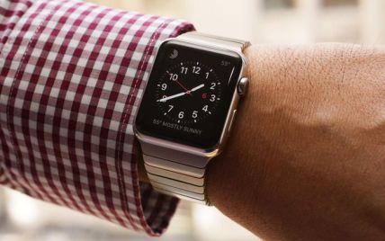 Російський суд визнав Apple Watch звичайним наручним годинником