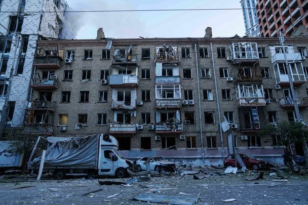 В Киеве возросло количество погибших в результате российской атаки: что известно