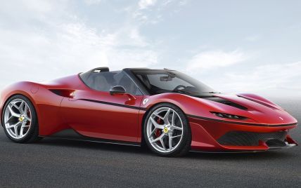 В Японии Ferrari показала новый открытый спорткар