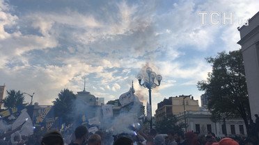 Фаєри і барабани під Радою_12 / © ТСН.ua