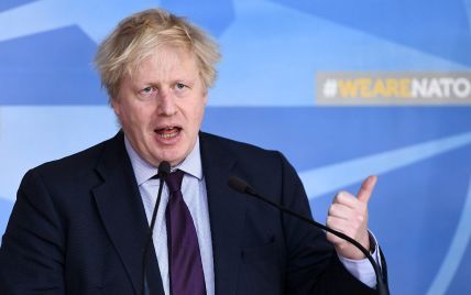 "Вони створюють "Новачок", ми - світлові мечі": Джонсон пояснив різницю між Британією і урядом Путіна