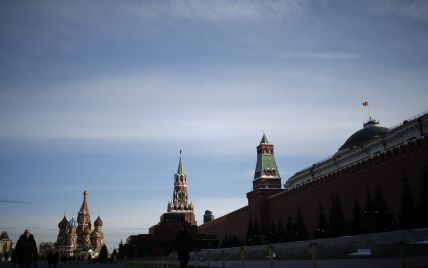 США высылают 60 российских дипломатов и закрывают консульство РФ