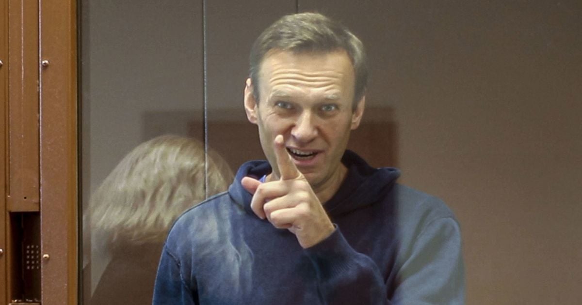 Тортури позбавленням сну і російським ТБ: що говорив Навальний у першому інтерв'ю з колонії