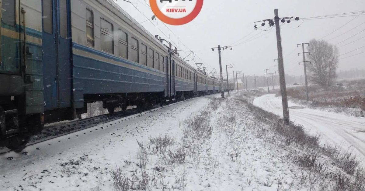 дтп потяг_1 / © facebook.com/dtp.kiev.ua