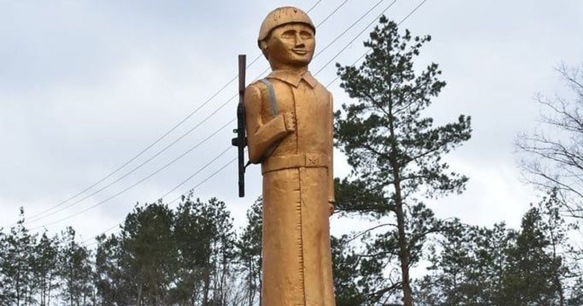 "Вова Путін": у Житомирській області пам'ятник загиблим солдатам порівняли з президентом РФ