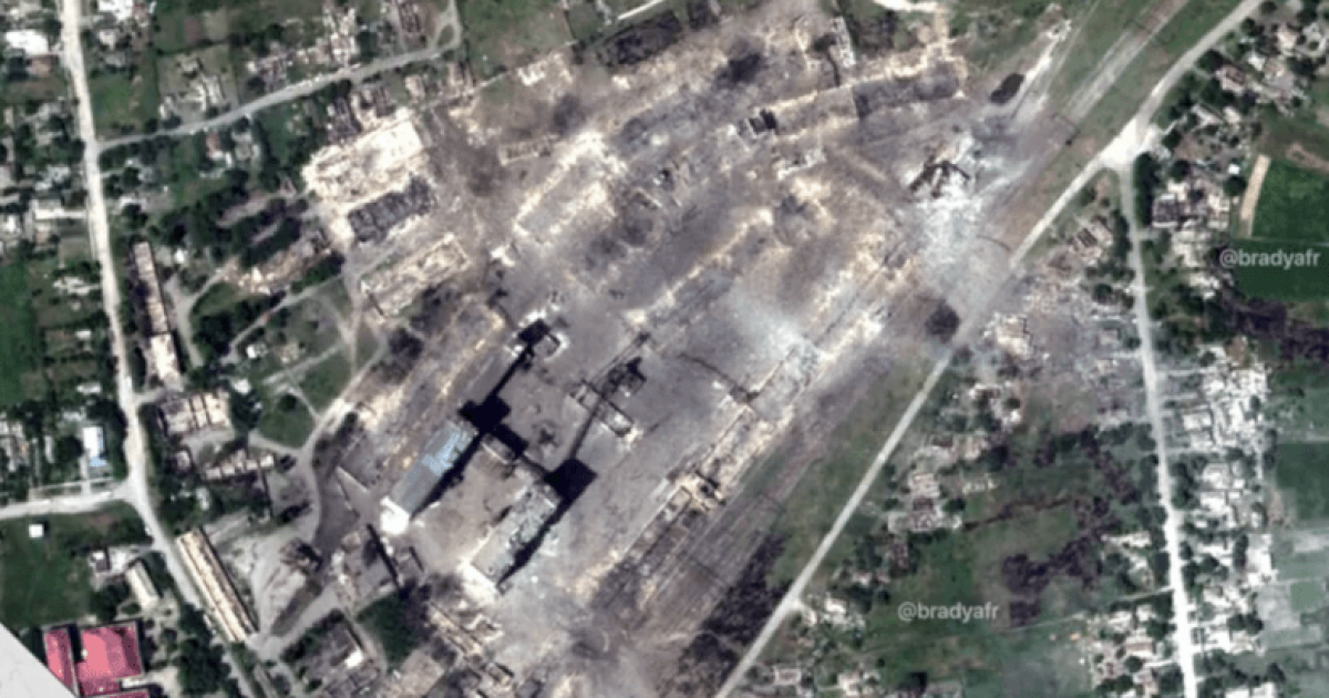 Иллюстративное фото с места, где был уничтожен российский склад боеприпасов в Рыкове/Фото Planet Labs