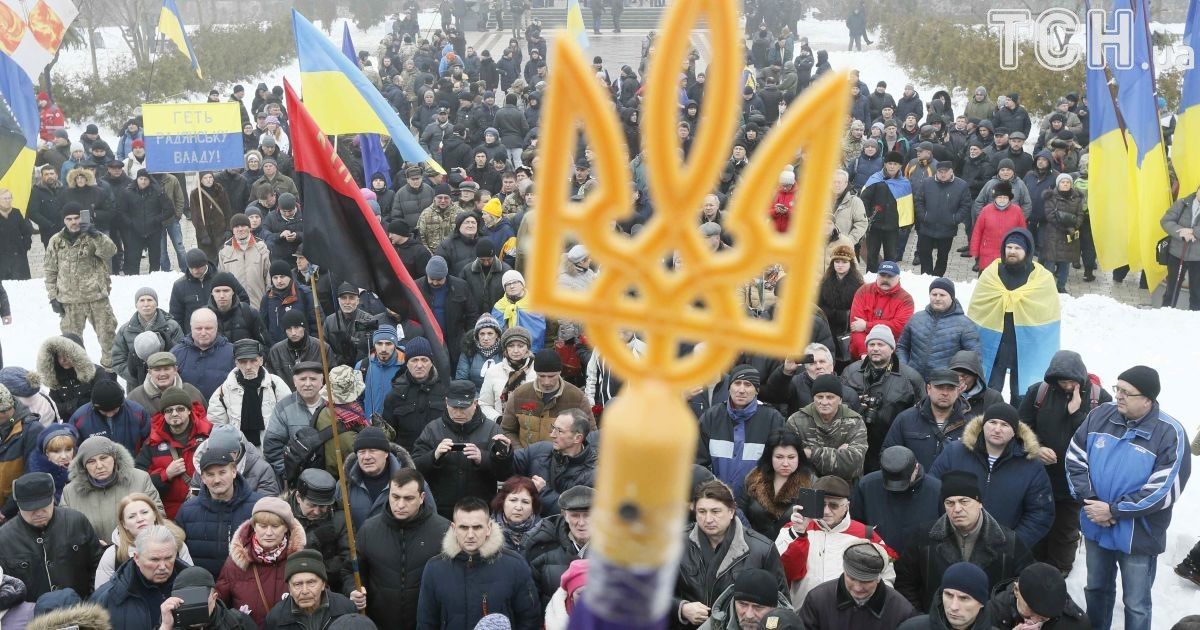 біля пам'ятника Шевченку в Києві_2 / © Reuters