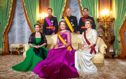 Одна другой краше: королева Матильда в платье цвета фуксии и герцогиня Люксембурга на торжественном приеме