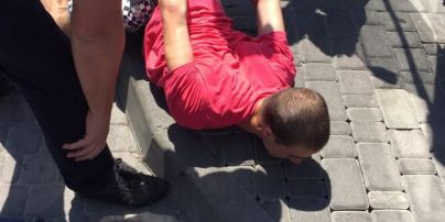 У Києві затримали поліцейського-хабарника