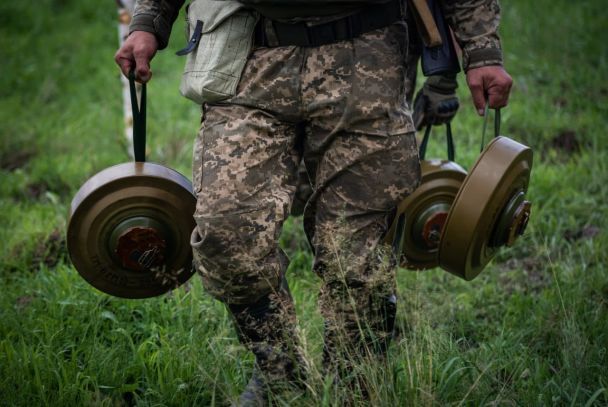 Военные пройдут местность / © Facebook / Командование объединенных сил ВС Украины