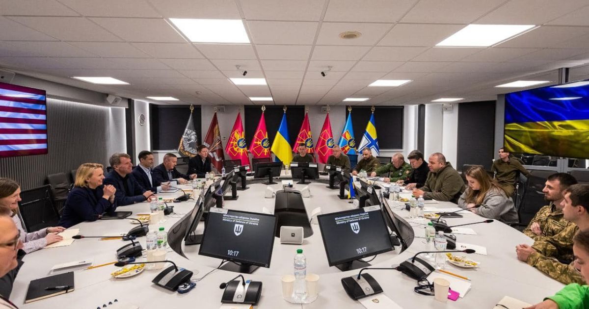 Умєров провів зустріч делегацією США