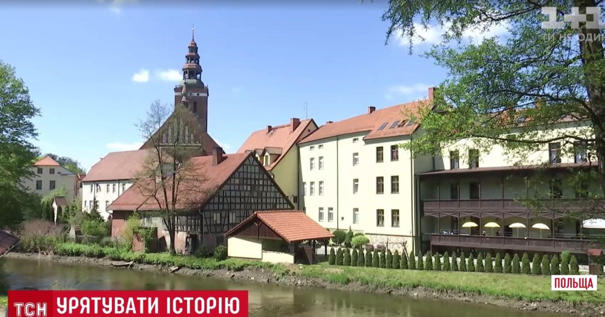 Приватна власність на історичні пам'ятки: приклад Польщі