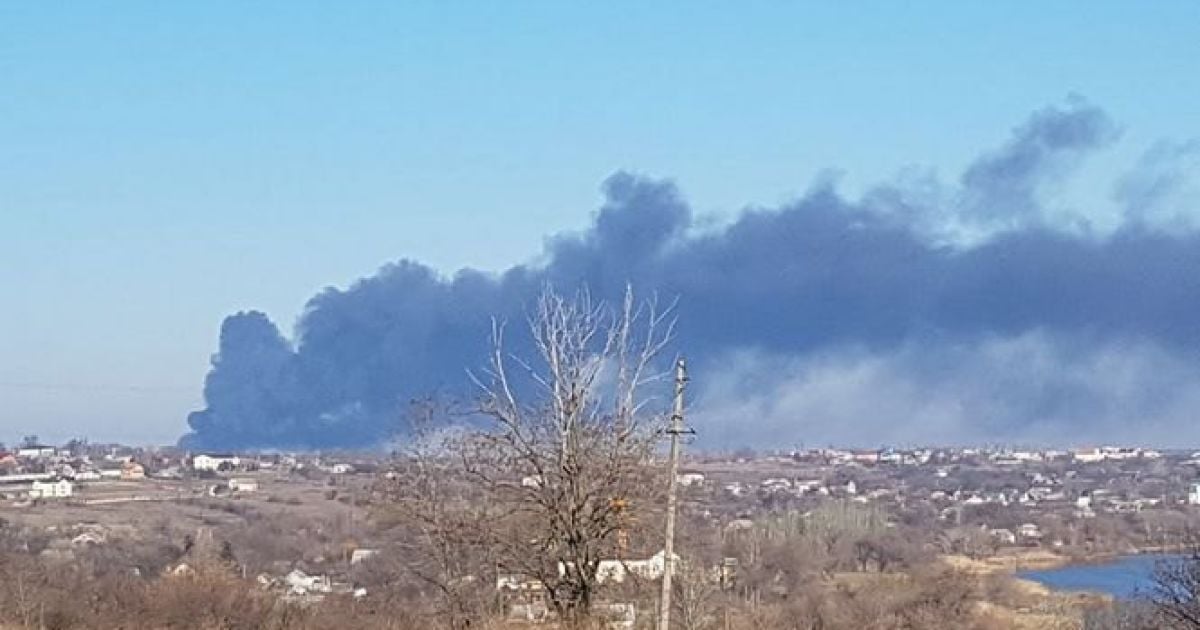 Пожежа на пластмасовому заводі біля Дніпра, 6 березня_5 / © Укринформ