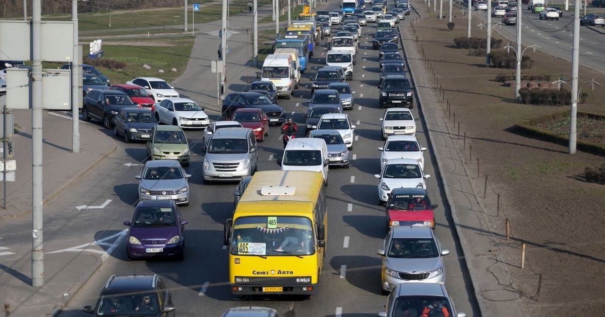 Київ паралізували масштабні затори