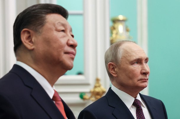 Си впервые призвал Путина к "справедливому" мирному соглашению с Украиной