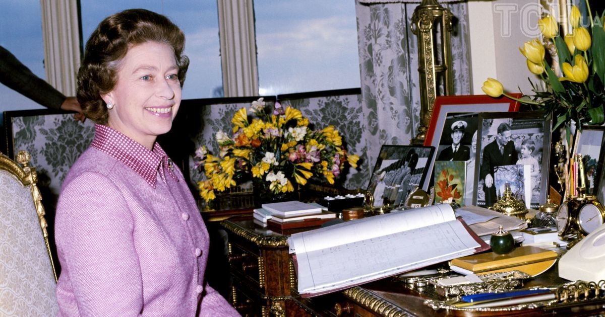 Королева Єлизавета II