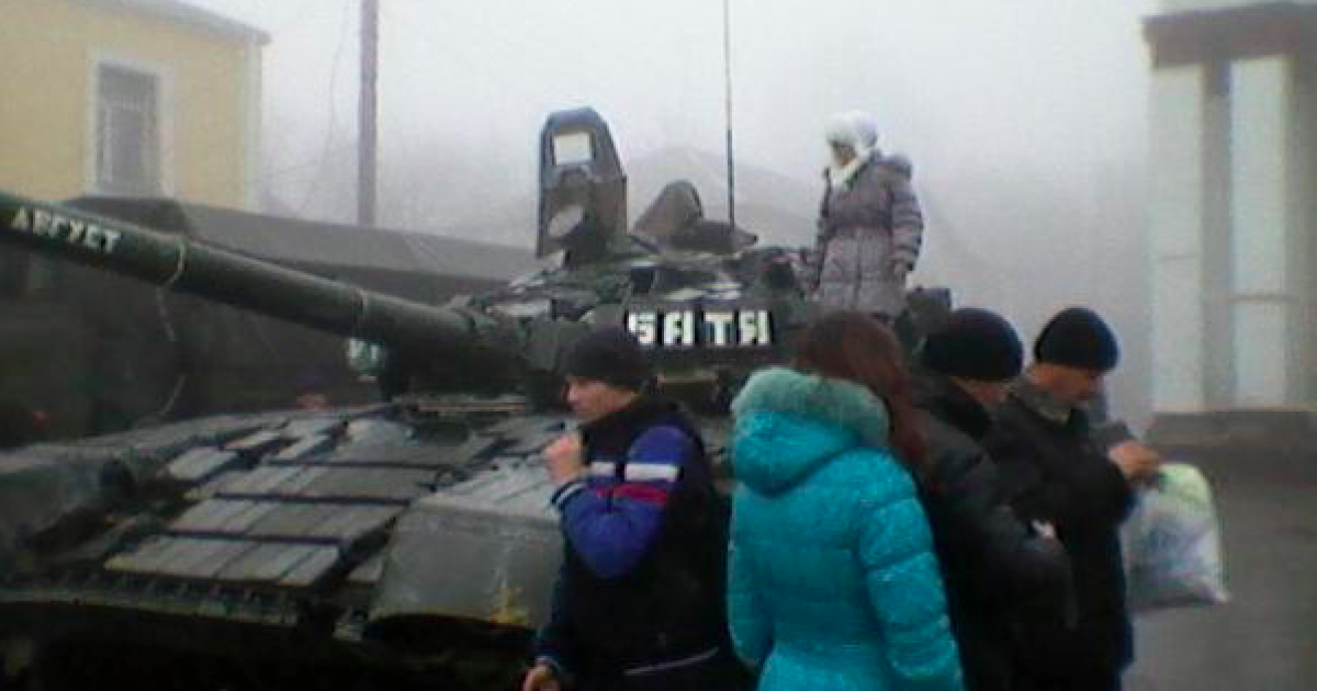 На главной площади города появилось немало военной техники / © Фото: Ольга Павловская