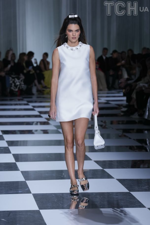Показ Модного дома Versace весна-лето 2024 / © Associated Press