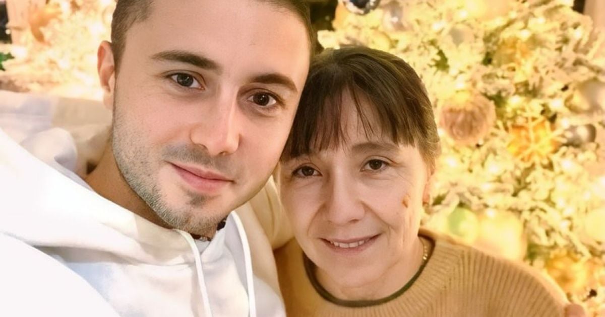 Тарас Тополя з мамою