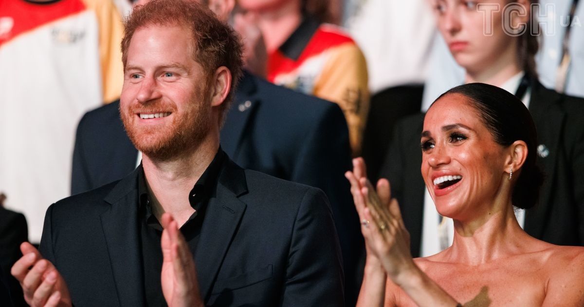 Duke and Duchess of Sussex Unveil Christmas Card with Stunning Invictus Games Photo