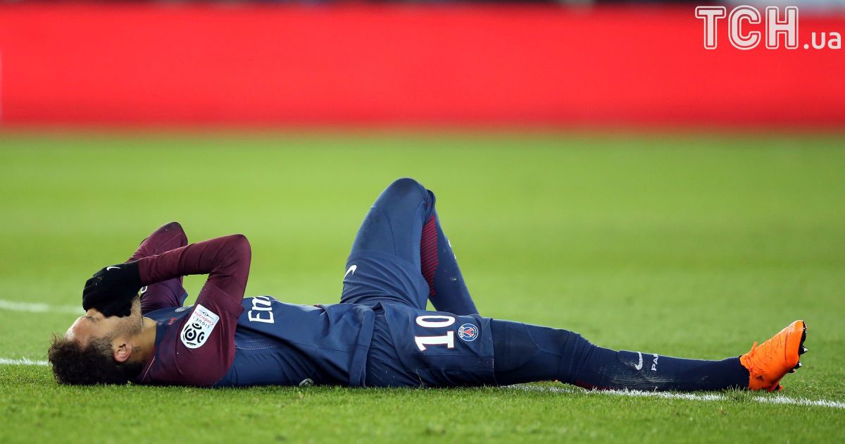 Лидер ПСЖ пропустит матч с "Реалом" в Лиге чемпионов из-за трещины в стопе