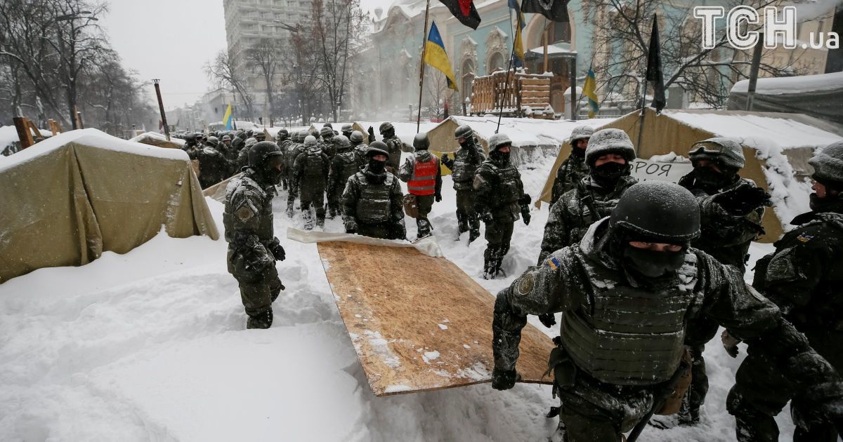 демонтаж наметового містечка біля ради_26 / © Reuters