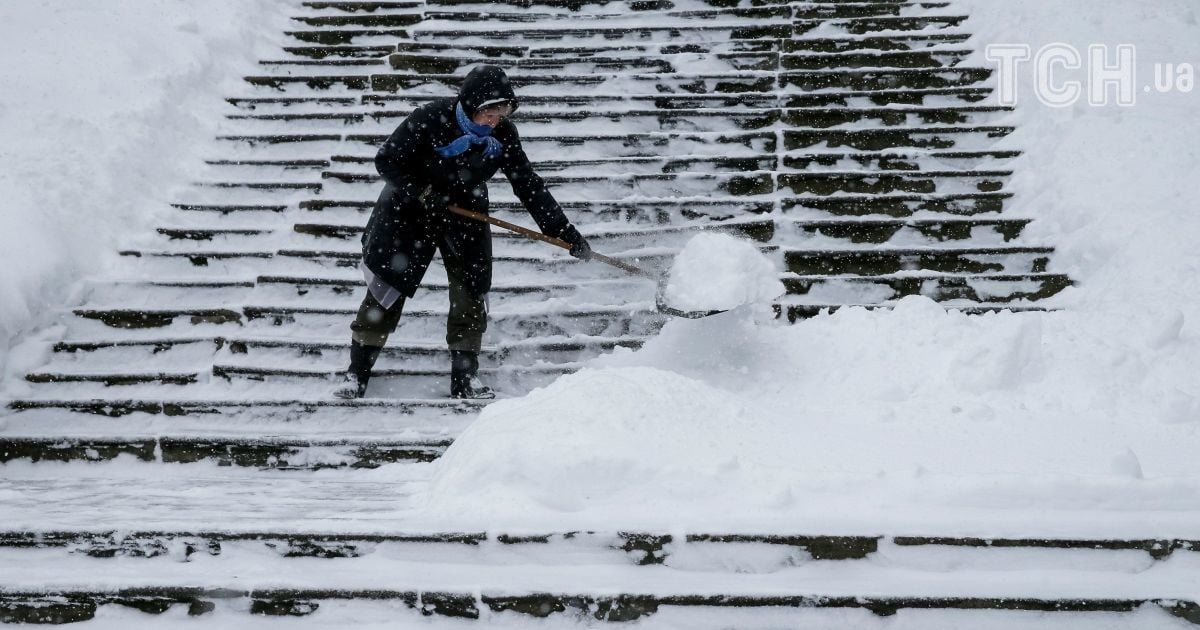 У середу Україну посипатиме снігом. Прогноз погоди на 21 березня