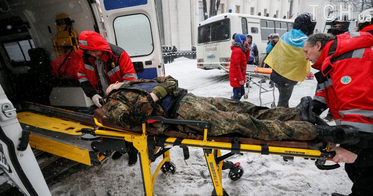 демонтаж наметового містечка біля ради_30 / © Reuters