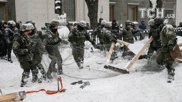 демонтаж наметового містечка біля ради_22 / © Reuters