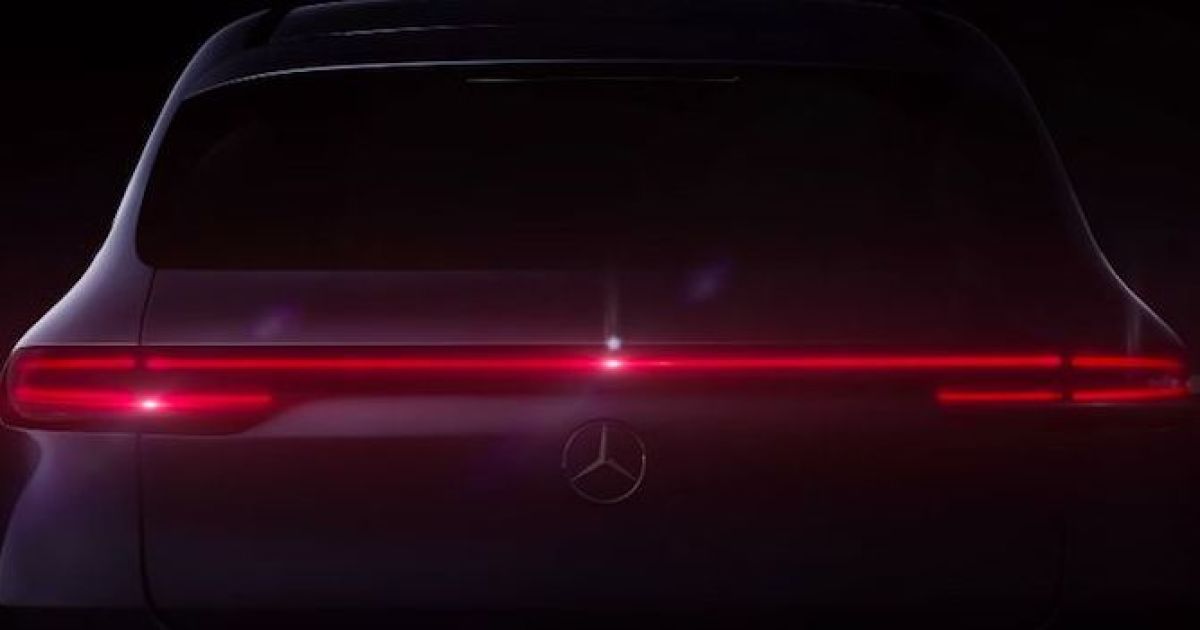 Mercedes-Benz показал интерьер будущего электрического кроссовера
