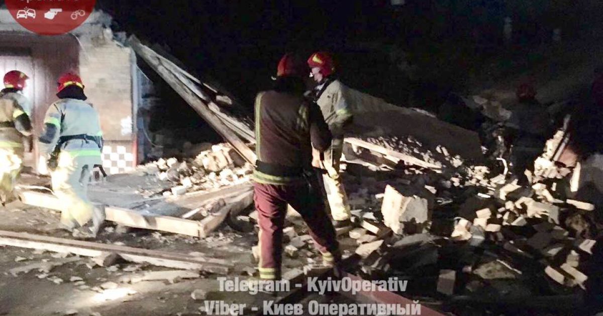 руїни гаражів у Києві_4 / © Київ Оперативний