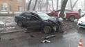 Від удару влетів у стовп: у Дніпрі сталася жахлива ДТП з таксі