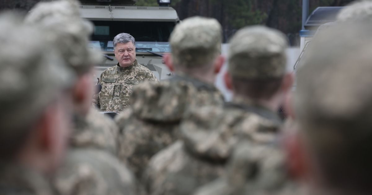 Порошенко дал зеленый свет единому реестру военнообязанных