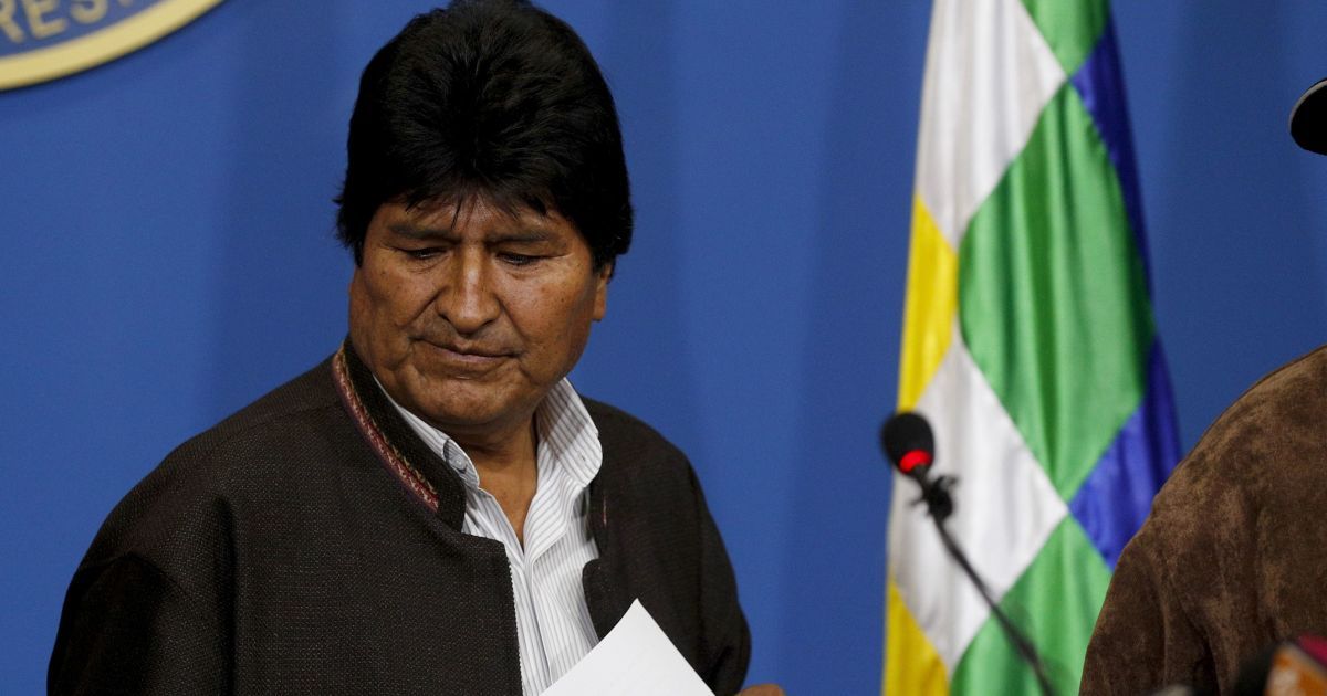 Президент Болівії подав у відставку після скандалу з підтасовуванням результатів виборів