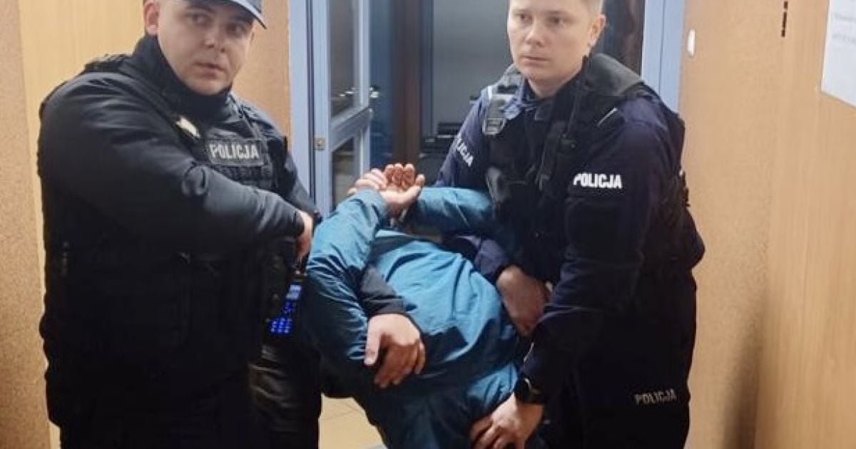 Нападника з мачете у Варшаві затримали