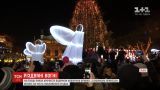 Иллюминации и игрушки: во Львове открыли главную новогоднюю елку города